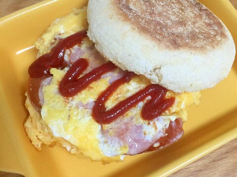 卵とウインナーのグリッシュマフィン☆